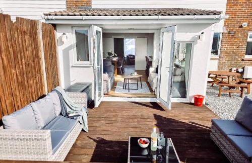 Luxury Sea View Retreat with Hot Tub Sleeps 8 - Foto 24