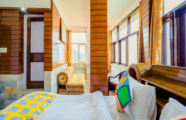 OYO 13693 Home Royal Wood 3BHK Mall Road - Foto 9