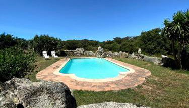 Country Villa with Pool - Foto 2, Garden