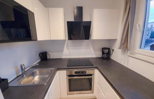 Small apartment near the beach in Gornji Karin - Foto 13