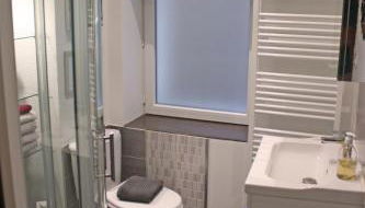 Bel appartement indépendant centre de Magny-Cours avec parking - Foto 5