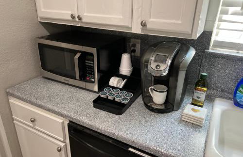 Cheerful 2 bedroom home 20 minutes from downtown - Foto 6