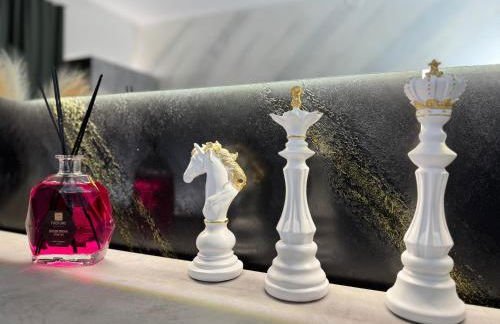 ROYAL HOUSE - Parcheggio gratuito e Wi-Fi - Photo 17