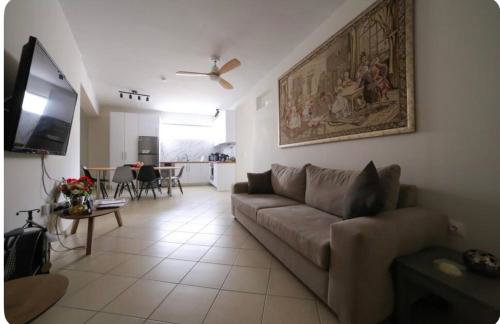 Home4U apt1, just 8Km from airport - Foto 3