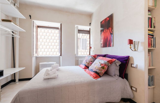 Rome As You Feel - Charming Space at Torre Argentina - Photo 9