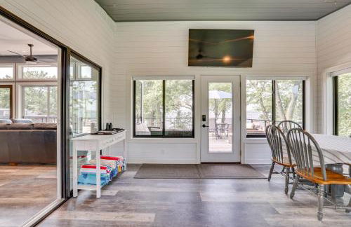 Hot Tub and Dock Beachfront Oasis in Stockholm! - Foto 12