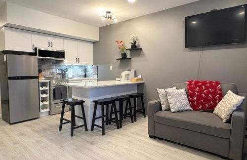 COZY LOON MOUNTAIN ESCAPE - Free shuttle, Pool, Hot tub, River&Mnt Views - Foto 1