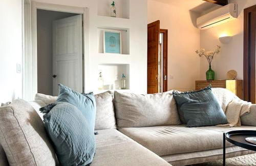 PRAGA 2 - Encantadora casa con piscina y vistas al bosque! - Foto 12