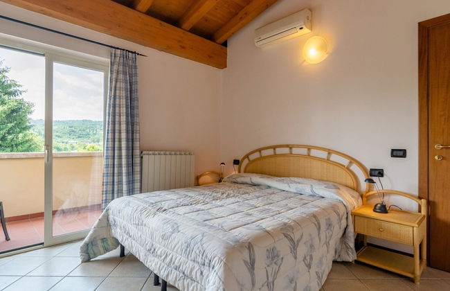 Agriturismo with Pool near Golf Course & Salò - Foto 2