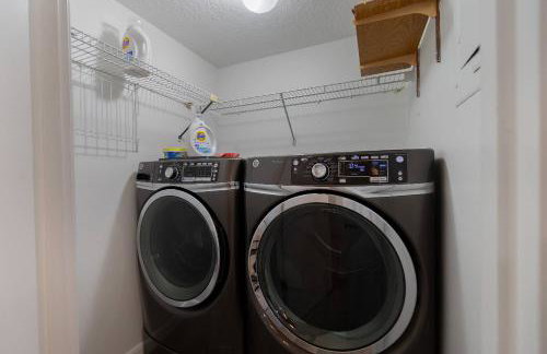 Luxury Beachfront Condo, Pool, Tennis Court, Sauna, Gym #locationenvy - Photo 24