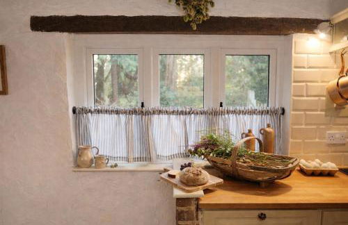 Stunning Oast House Retreat I Sleeps 12 I Countryside Setting - Foto 8