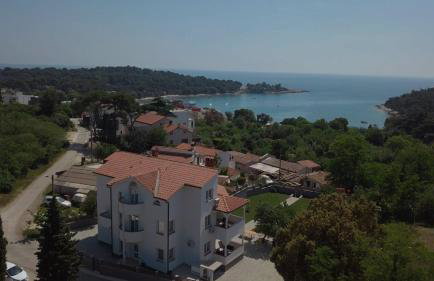 Villa Mara - Photo 2