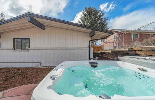 PeakView Lil Lux! Hot Tub & Mountain Views - Foto 3