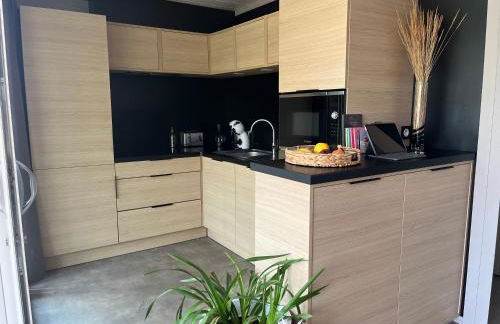 Chalet 18 tout confort pour un séjour dans domaine avec Piscine et en bordure Lac avec plage artificielle - Foto 6