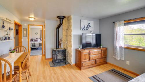 Lakefront Wisconsin Home with Boat Dock and Fire Pit! - Foto 5