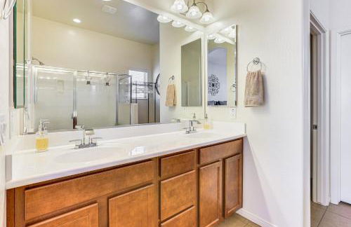 Outdoor Oasis and Community Perks Goodyear Gem - Foto 14