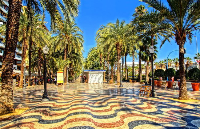 TOP Alicante: Visita Guiada privada con tu móvil - Foto 6