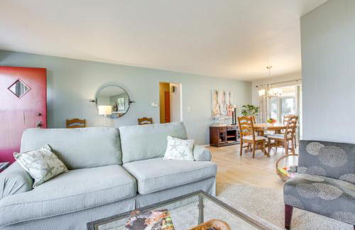 half Mi to Boat Launch Family Getaway in Menasha! - Foto 7