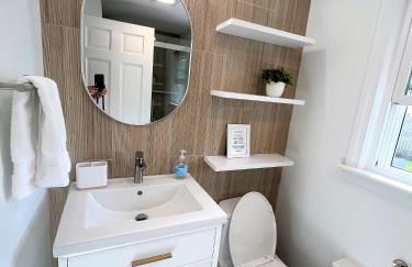 Modern and Spacious Home Close to Beaches and Main Attractions - Foto 19