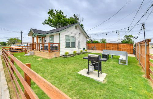 2 Mi to Dtwn Chic Waco Studio with Fire Pit! - Foto 21