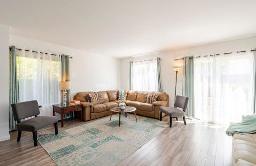 Charming Sonoma Cottage 2BD and 2BA Close to Plaza - Foto 9