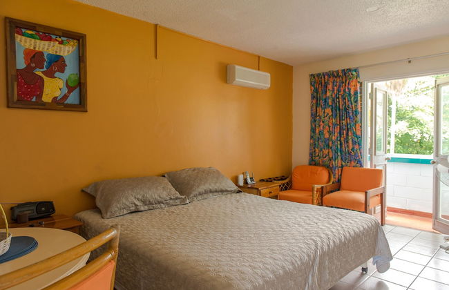 Point Village Studios and Suites - Photo 4