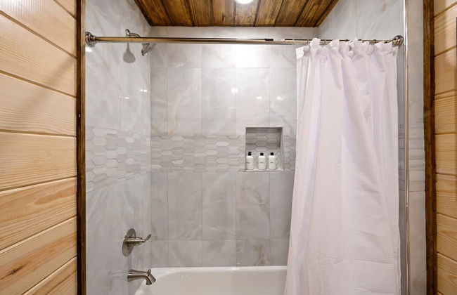 Family-friendly Broken Bow Cabin w spa Game Room - Foto 19