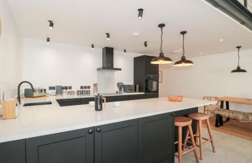 Linden Barn - Photo 10