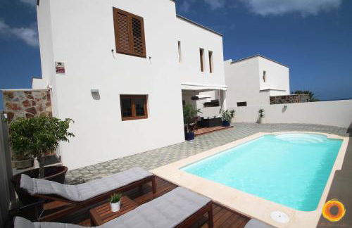 The House of Origin - Foto 1