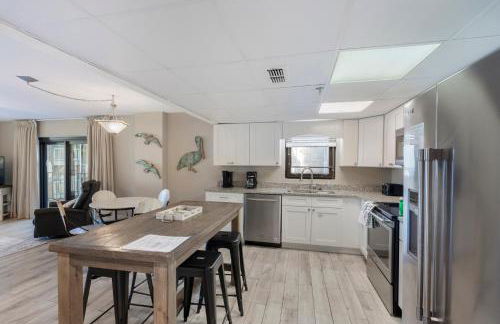 Watercrest 210- Sleeps 12 - Thomas Drive Retreat - Photo 7