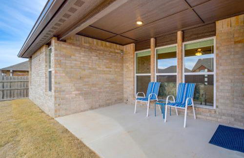 Private Yard and Patio Brand New Glenpool Getaway! - Foto 21