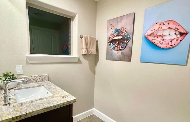 Posh Dtwn Midtown Home w Stunning Roof-topterrace - Foto 15