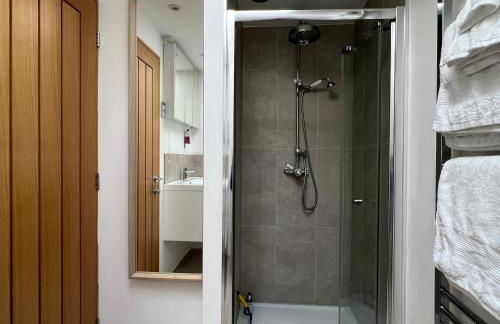 Whitley Old Garage - Photo 97