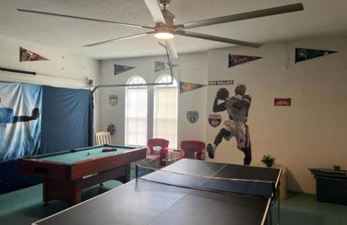 Luxury Villa - 75 inch smart TV, Upgrades throughout! 20 minutes to Disney - Foto 47