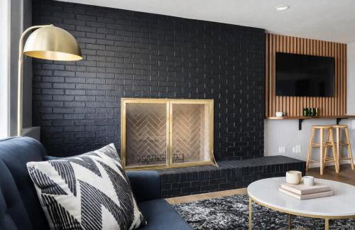 Private Oasis with Spacious Backyard - Foto 25