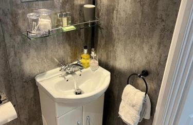 Pitfield Apartments - Photo 6