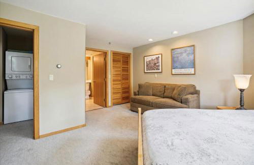 Amazing view, location, ski back trails, sports center, pool Highridge B4 Highridge - Foto 19