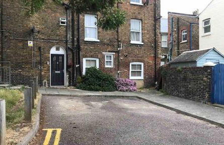 Ramsgate Seafront Apartment with Jacuzzi Bath & Pool Table - Foto 36