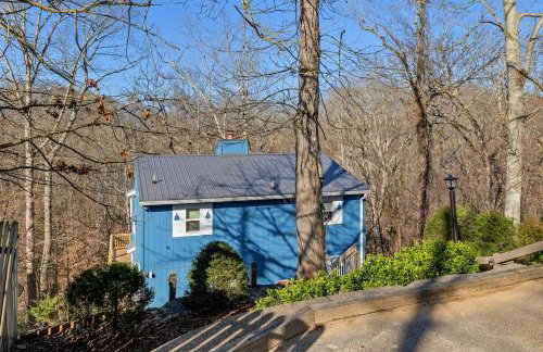 Little blue house on the lake - Photo 24