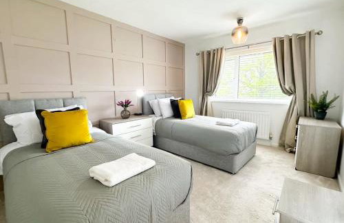 Marham House by Blue Skies Stays - Photo 2