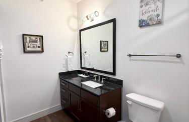 Contemporary Comfort Near The Woodlands - Foto 17