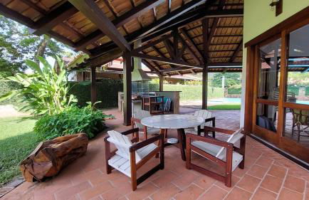 Spacious house with pool - 100m from the sea in Guaecá - Foto 44