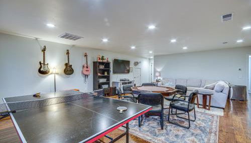 Waterfront Terry Home with 3 Decks and Hot Tub! - Foto 3