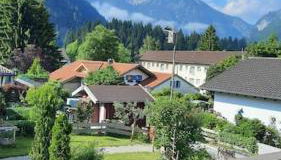 Ferienhaus-Ferienwohnung Weitblick mit Garten und malerischem Bergpanorama - Foto 2