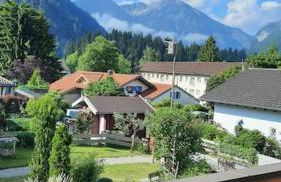 Ferienhaus-Ferienwohnung Weitblick mit Garten und malerischem Bergpanorama - Foto 2