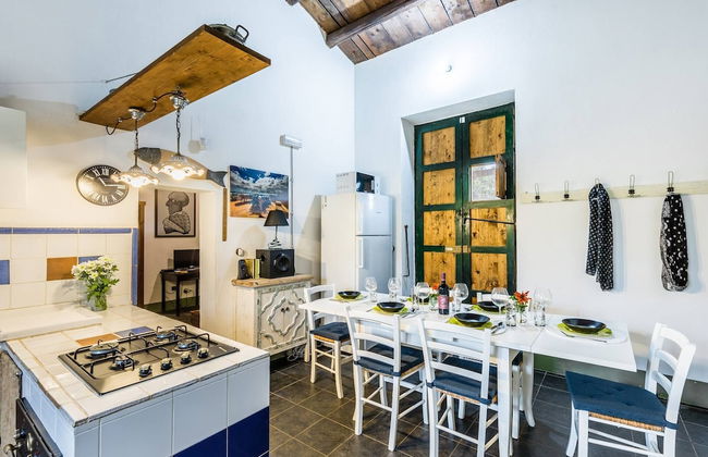 Authentic Sicilian Charm With Pool, Sea View, Parking & Wifi - Foto 26