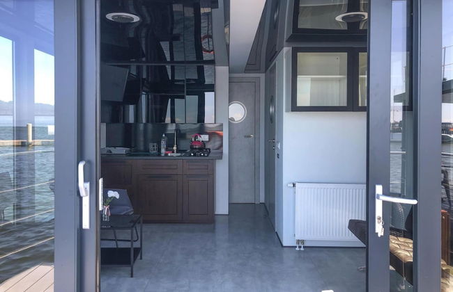 Hausboat Kamien Pomorski, 20 m2, for 3 Persons on the Water - Foto 3