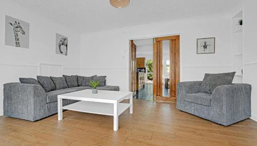 Elegant 5 Bedroom and 3 Bathroom Home in St Annes - Foto 3