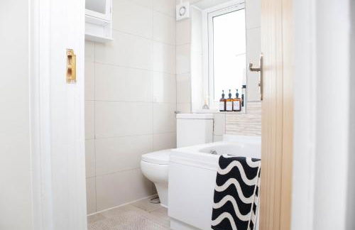 The Didsbury Retreat - Photo 32