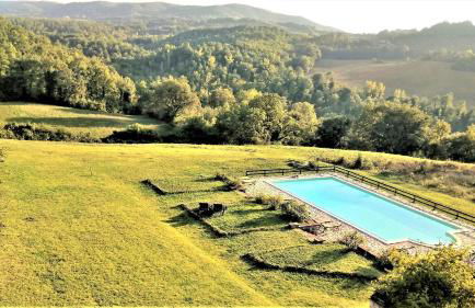 Umbrian Farmhouse Retreat With Private Pool and Garden - Foto 6